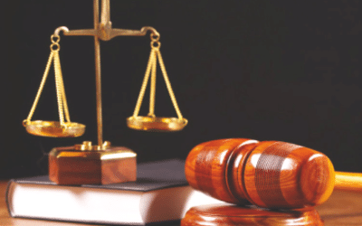 ما هي الأعمال المحظورة على المحامي ؟