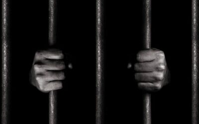 ما هي عقوبة استخدام التوكيل دون علم الموكل ؟