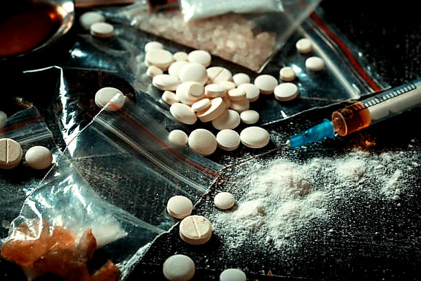 حيازة المخدرات بغير قصد الاتجار والتعاطي ؟