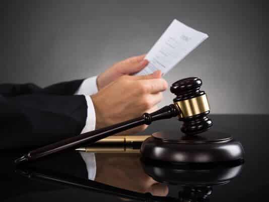 ما هي إجراءات التحكيم وفقًا لقواعد التحكيم ؟