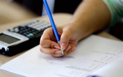 آلية إصدار الشهادات الرسمية  ؟