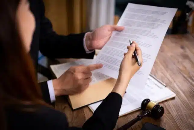 ما هي الإجراءات القانونية المطلوبة لتحويل ملكية العقار ؟