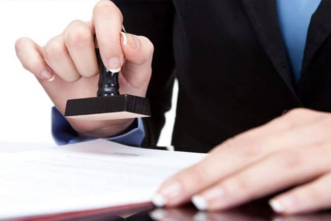 كيفية تصديق المستندات من السفارات والقنصليات ؟