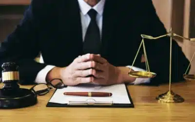 لماذا يثق عملاؤنا في استشاراتنا القانونية ؟