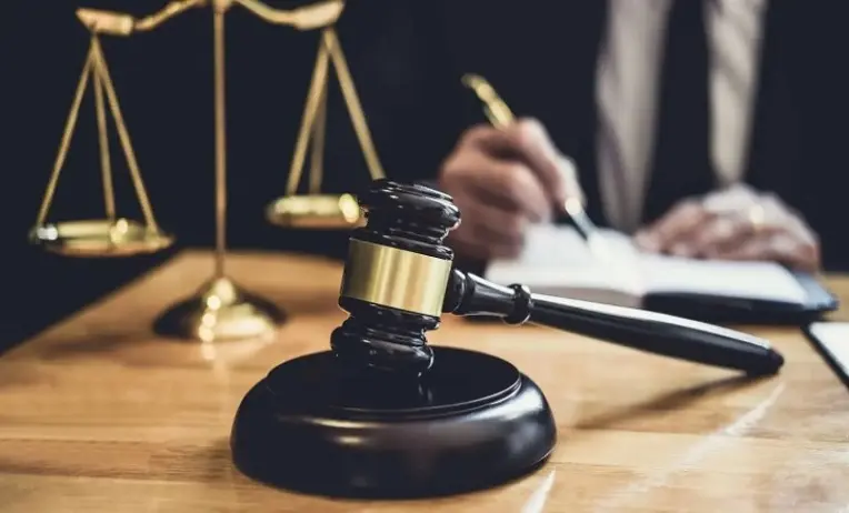 أهم ما يجب أن تبحث عنه في المكتب الاستشاري القانوني وأعمال المحاماة