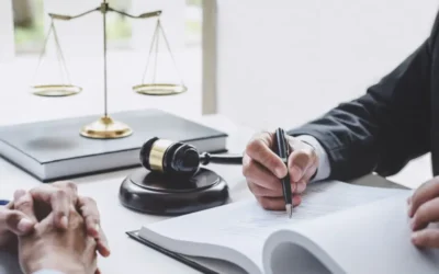 كيف تراجع عقدًا قانونيًا خطوة بخطوة ؟