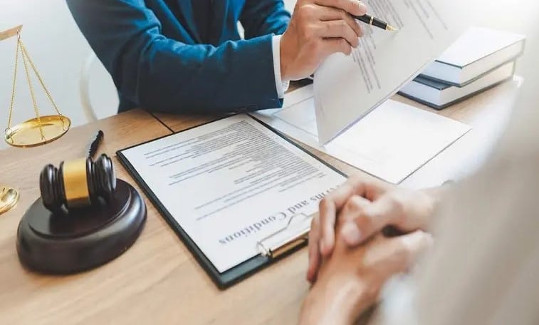 التصرف في التركات المتنازع عليها: متى يتدخل مكتب المحاماة ؟