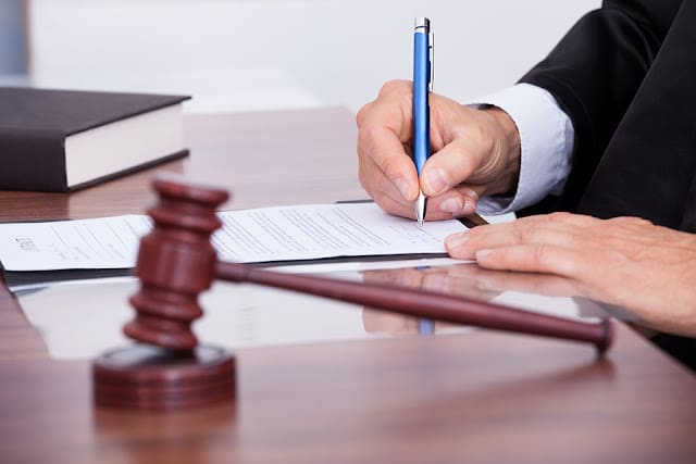 كيفية صياغة عقود الاستثمار العقاري لتأمين حقوق المستثمرين ؟
