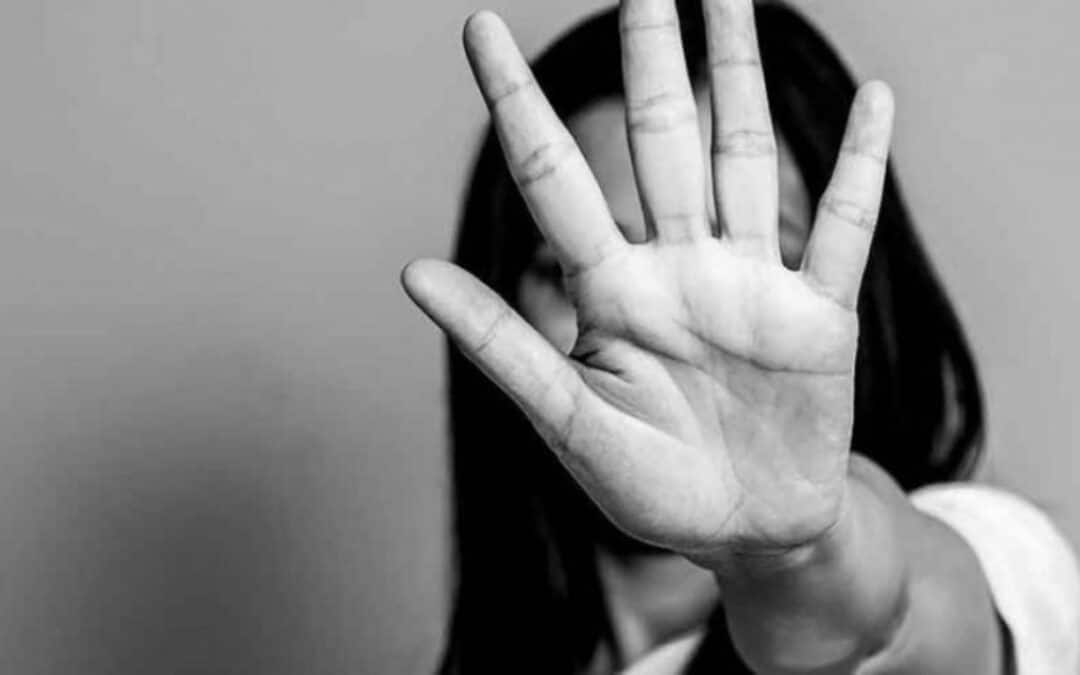العنـف ضـد النسـاء في القانـون