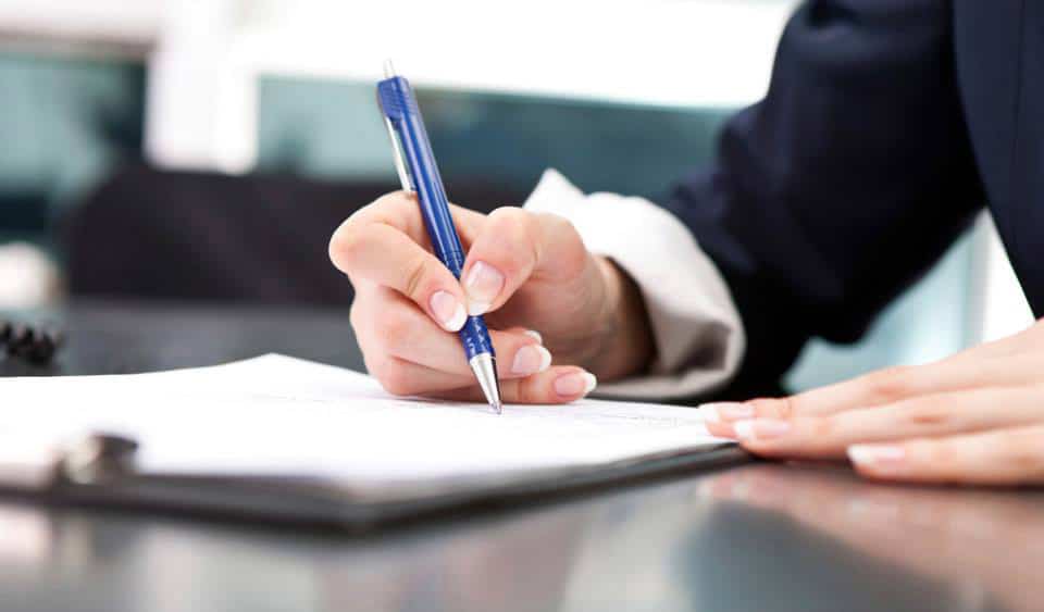 العقد بين أركانه وأنواعه