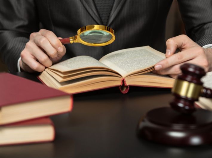 علاقة الدين بالدستور